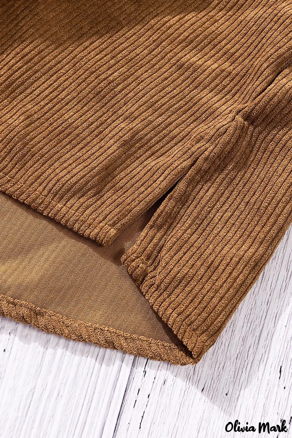 Deanwangkt - Beige corduroy buttoned long sleeve shirt with pockets